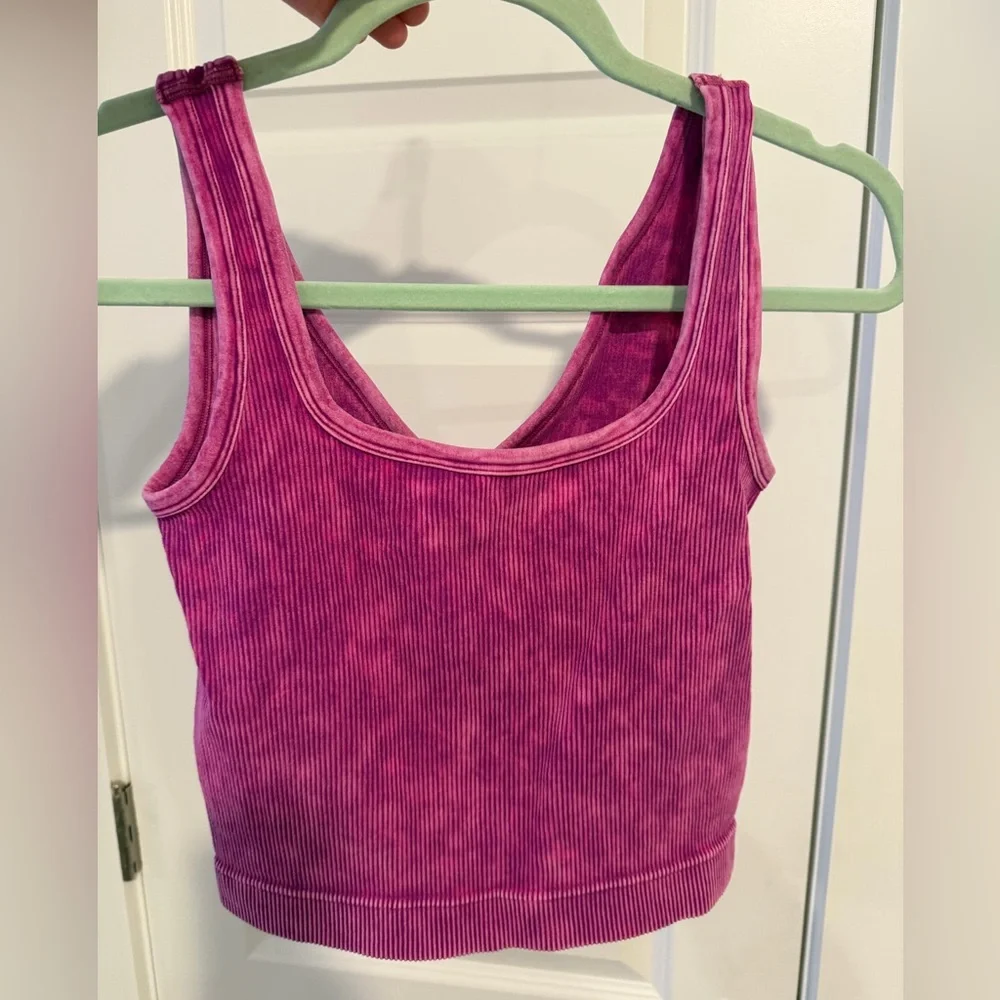 NWOT Women’s Zenana Cropped Tank - Picture 4 of 5
